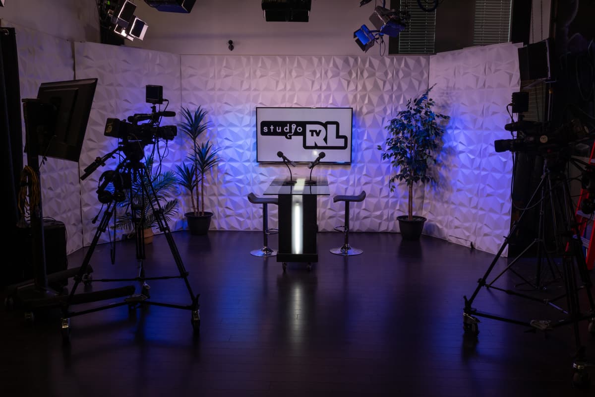 tvrl tv laval 17