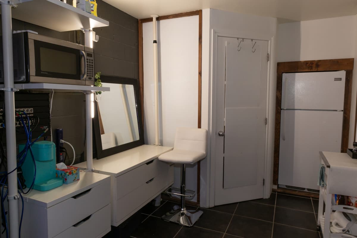 tvrl tv laval 23