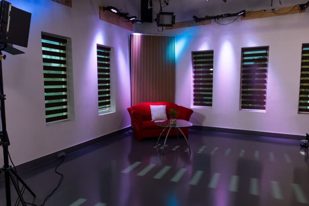 tvrl tv laval 10